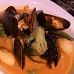 サロン・ド・シャンパーニュ ヴィオニス - ブルターニュ産　ムール貝　アメリケーヌソース
