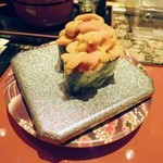 茜屋 すしぎん - 大盛うに。