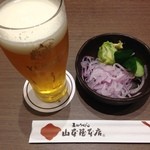 煮込うどん 山本屋本店 - ビールはマスト