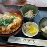 稲ぎく - カツ丼７３０円　味噌汁・小鉢・漬物付き