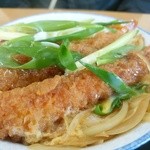 みどり屋 - エビフライが３本、味付けは甘めです。