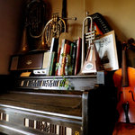 アンクルハウス - アンティーク家具や雑貨がたくさん