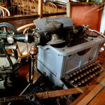 アンクルハウス - アンティーク家具や雑貨がたくさん