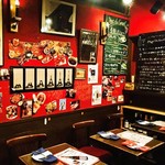 ポンデュガール - テーブル席《東銀座 ワイン 居酒屋 ポンデュガール》