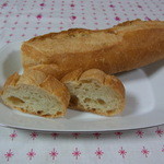 HOKUO - 1個だけ残ってたフランスパン（1/2）　150円