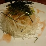 博多餃子舎 603 - 大根と水菜のサラダ