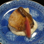 つる幸 - 鰤の塩焼き・白子のソース・春若芋の天ぷら