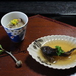 つる幸 - ゴリの唐揚げ土佐酢餡、ナマコのみぞれ和え