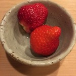 うを徳 - 徳島 佐那河内産 さくらももいちご