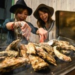 Kampou wagyu to kaki goyashiki - かき小屋名物♪牡蠣のカンカン焼き