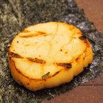 鮨 一新 - 【'16/03/01撮影】一新すし会席 3240円 の焼き帆立と海苔
