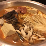 味十味 - 201603再訪 極楽鍋、渡り蟹さんが見えてますね