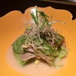 龢 - H28.03.02 三元豚と春キャベツの重ね蒸し　新玉葱のソース