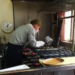 鯛焼工房 やきやきや - 一生懸命焼かれています(^∀^)ノ