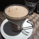 ドルチェ ズッケロ - チョコラータ。ココアですね、これだけはイマイチ。