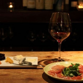 ワインと天婦羅 あら木_1