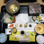 ゆの宿 かいり - 夕食（始めに並べられていた料理）