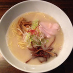 麺や ハレル家 - 【ワンコインデー限定】
      鱈そば
      500円