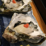 五金 - 初物の岩牡蠣