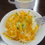 シタル サハリ - サラダとチキンスープ