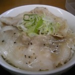 麺堂 傾奇者 - 塩カルビ丼￥260-込(単品￥310-込)