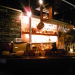 イタリアンとワインのお店 Red Leaves Bar - 店内①