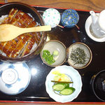 こちら名物「うなまぶし」本稿すべて店側公式宣伝用写真拝借