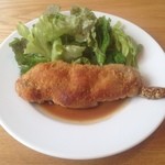 2016/3/2  お肉ランチ￥１５００（税別）メインのポークカツレツマデラソース。