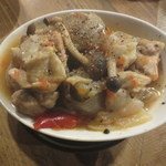 立ち呑みのさのや - 鶏とじゃが芋パプリカ煮 240円(2015.12)