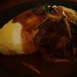 アリンコ モウ ダッシュ - ハンバーグオムライス（オム皮はめたぼ仕様の固焼き）