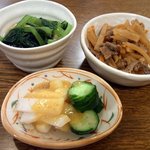 家庭料理　花 - これが今日の３品ですよ。個別に見ていきましょうか。