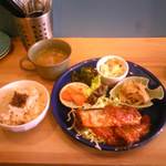 オモヤキッチン - サンマのトマトソース煮  ¥750　2016.3.3