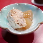 ゆめゆめ - サービスで頂いたブリ大根、柔らかくて美味しい