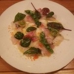 ビストロ キューブマン - 真鯛、笠子、的鯛の3種のカルパッチョ