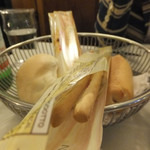 Trattoria Sempione - 付け合わせのパン