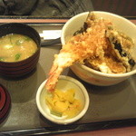 Wakashachiya - 大えびとお野菜の天丼　実物