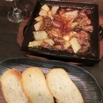 あぷちゃ - ＜2016年３月＞蛍イカのアヒージョ、バゲットを添えて。