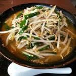 三勝 - 焙煎味噌ニラもやしラーメン