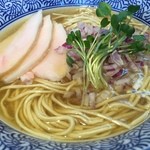 豚骨一燈 - 美しい