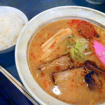 らーめん 三日月 - 辛みそらーめん850円＋ライス200円