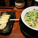 麺屋 銀次郎 - 餃子定食870円