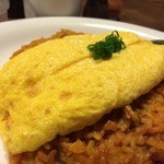 わすれな草 - チキンカレーリゾット（常連さんのみのオムレツのせ）