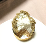 ラ・ペッシュ - 食べている途中ですが、断面から構造が分かります。