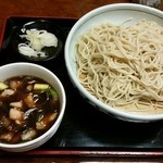 東島屋 - 鳥つけそば８００円。