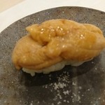 あま木 - 2016年3月 追加注文 羅臼の雲丹握り
      