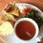 カフェ ナナ - キッシュプレート700円