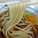 長生うどん - アッツ熱でお出汁が最高に効いています。