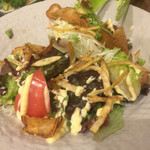 ずみっ！！酒場 やまといも - じゃがとさつまのパリパリサラダ