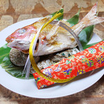 Hokuroya - お祝いコース特典の鯛の姿焼き