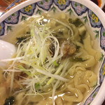 中国ラーメン揚州商人 - 咸鱼拉面。すっごいところ持ってきた。だから揚州商人好きだわ。